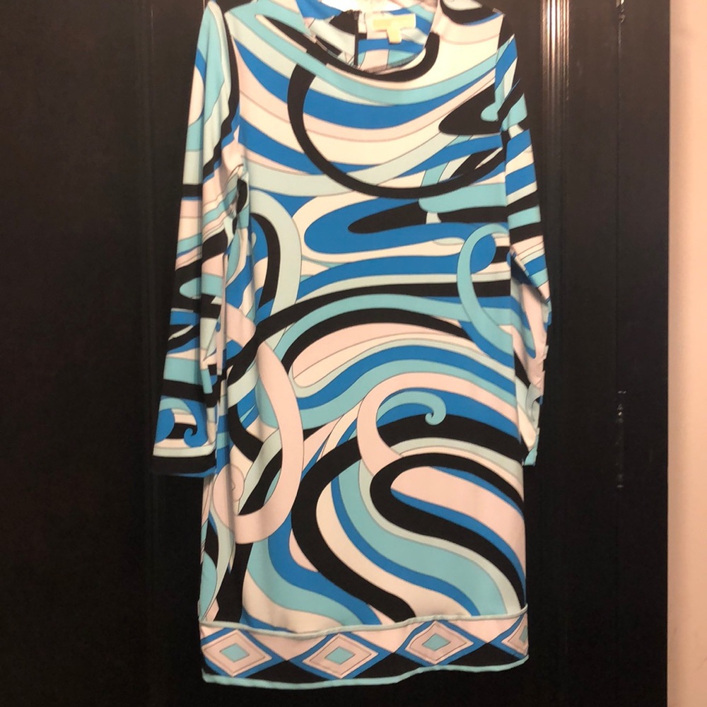 Ladies Michael Kors dress sounds large. Like new.